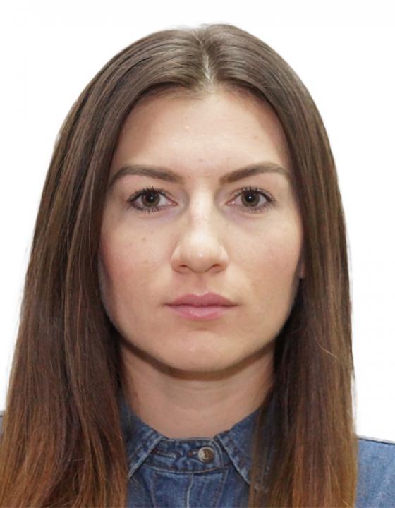 Б. Анна